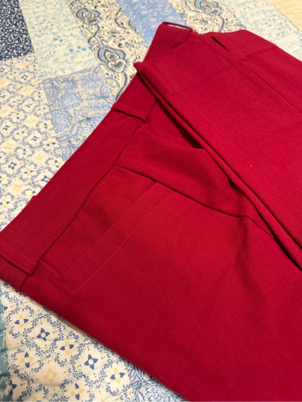 Banana Republic  Red Martin Fit  Pants     size 14 - Picture 2 of 4